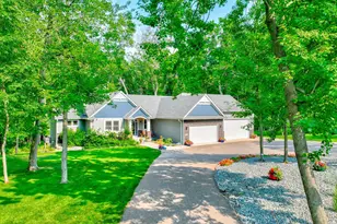 19180 Meadow Ridge Ln Cir N, Marine on Saint Croix, MN 55047 - Photo 2
