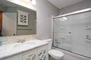 1799 Hilo Ave N, Oakdale, MN 55128 - Photo 20