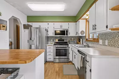 9875 Hamline Avenue N, Circle Pines, MN 55014 - Photo 14