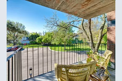 334 Cherokee Avenue #201, Saint Paul, MN 55107 - Photo 8