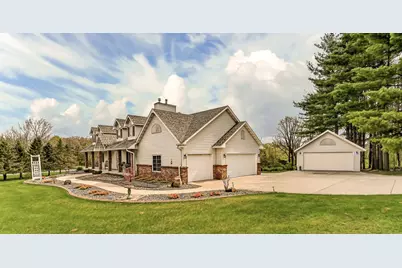 310 13th Lane SW, Oronoco, MN 55960 - Photo 2