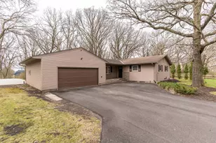 728 S Woodland Dr, Fergus Falls, MN 56537 - Photo 2
