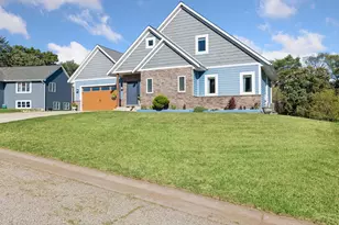 487 Northern Lights Dr, Prescott, WI 54021 - Photo 4