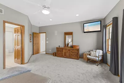 744 Theis Drive, Shakopee, MN 55379 - Photo 24