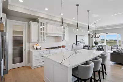 9064 Mills Lane, Chanhassen, MN 55317 - Photo 8