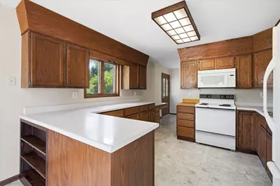 10050 Palm Street NW, Coon Rapids, MN 55433 - Photo 8