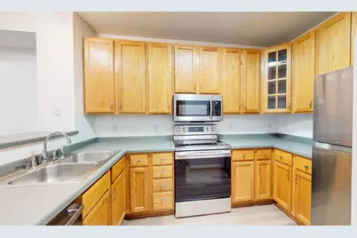 660 N 2nd Street #301, Minneapolis, MN 55401 - Photo 4