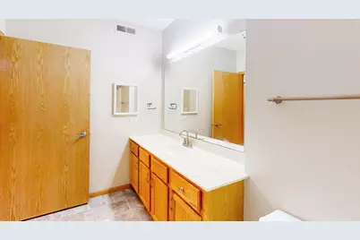 660 N 2nd Street #301, Minneapolis, MN 55401 - Photo 10