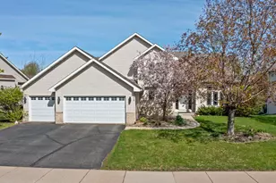1672 Windsor Dr S, Shakopee, MN 55379 - Photo 4