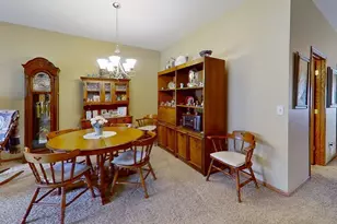 1614 Thunderbird Rd, Marshall, MN 56258 - Photo 6