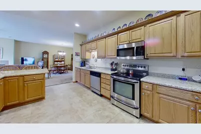1614 Thunderbird Road, Marshall, MN 56258 - Photo 8