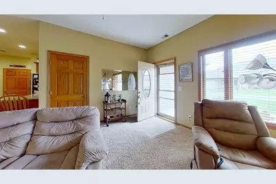 1614 Thunderbird Road, Marshall, MN 56258 - Photo 4