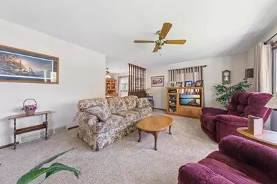 555 13th Street NE, Owatonna, MN 55060 - Photo 4