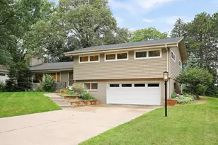2451 Holton St, Roseville, MN 55113 - Photo 2
