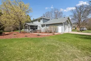 2721 Meadow Rose Blvd, Saint Cloud, MN 56301 - Photo 2