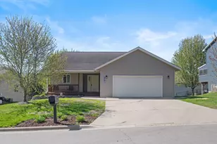 561 12th St SW, Faribault, MN 55021 - Photo 1