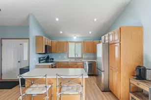 561 12th St SW, Faribault, MN 55021 - Photo 6