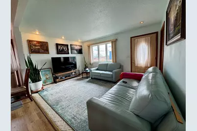 305 Lincoln Street SE, Warroad, MN 56763 - Photo 4