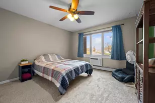 3200 Virginia Ave S, Saint Louis Park, MN 55426 - Photo 18