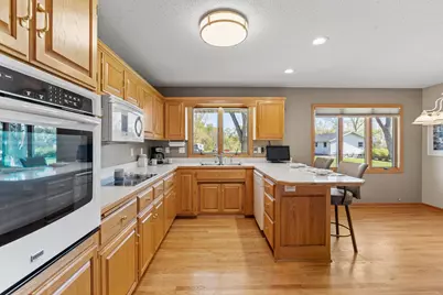616 Elm Avenue SE, Montgomery, MN 56069 - Photo 8
