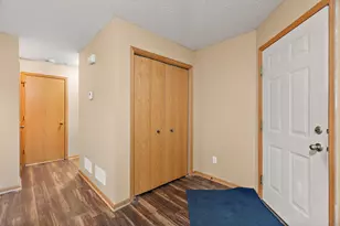 208 E Orchard St, Belle Plaine, MN 56011 - Photo 8