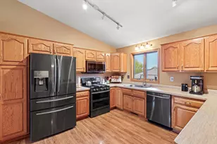 508 Little Orchard Rd, Hudson, WI 54016 - Photo 16