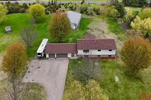 508 Little Orchard Rd, Hudson, WI 54016 - Photo 2