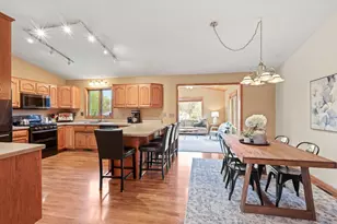 508 Little Orchard Rd, Hudson, WI 54016 - Photo 4