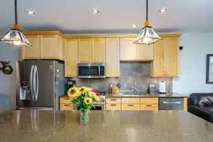 240 Spring St, Saint Paul, MN 55102 - Photo 8