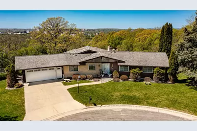 1607 Wilshire Court NE, Rochester, MN 55906 - Photo 1