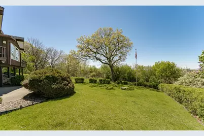 1607 Wilshire Court NE, Rochester, MN 55906 - Photo 18