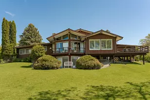 1607 Wilshire Ct NE, Rochester, MN 55906 - Photo 2
