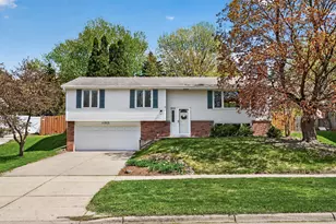11213 River Hills Dr, Burnsville, MN 55337 - Photo 1