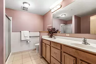 2405 39th Ave NE, Saint Paul, MN 55421 - Photo 16