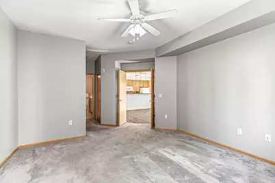 2405 39th Avenue NE #205, Saint Paul, MN 55421 - Photo 14