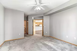 2405 39th Ave NE, Saint Paul, MN 55421 - Photo 14