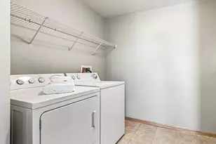 2405 39th Ave NE, Saint Paul, MN 55421 - Photo 22