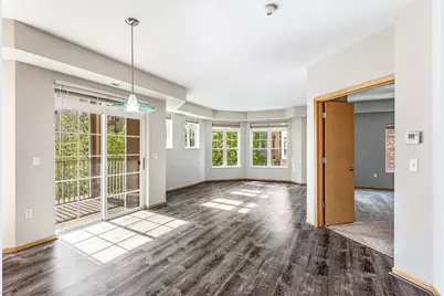 2405 39th Avenue NE #205, Saint Paul, MN 55421 - Photo 6