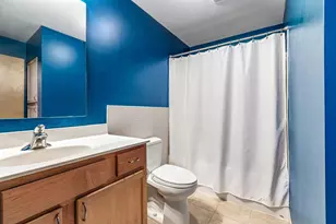 2405 39th Ave NE, Saint Paul, MN 55421 - Photo 24