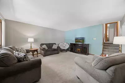 1618 McLean Avenue, Saint Paul, MN 55106 - Photo 2