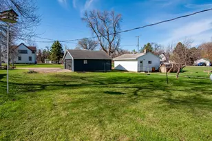215 2nd Ave NW, Rothsay, MN 56579 - Photo 38