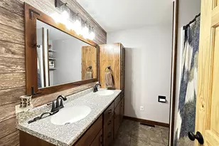 137 W 4th Street S, Cottonwood, MN 56229 - Photo 16