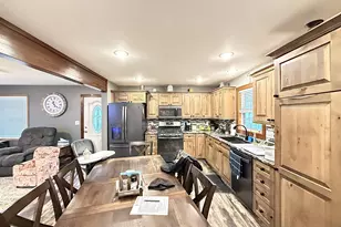 137 W 4th Street S, Cottonwood, MN 56229 - Photo 10