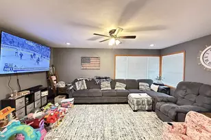 137 W 4th Street S, Cottonwood, MN 56229 - Photo 12