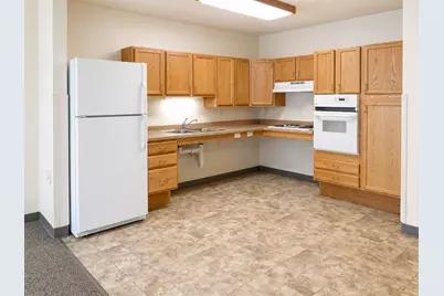 2107 Nobles Street #212, Worthington, MN 56187 - Photo 4