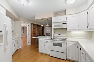 600 4th St SW, Rochester, MN 55902 - Photo 4