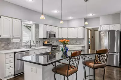 3655 Urbandale Lane N, Plymouth, MN 55446 - Photo 6