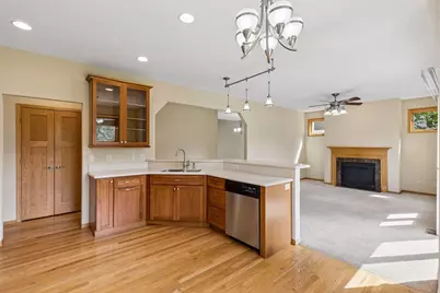 11409 Balsam Way, Woodbury, MN 55129 - Photo 16