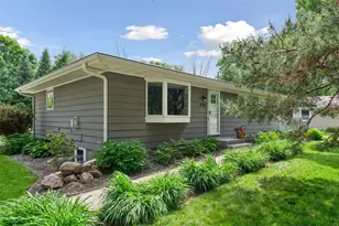 15725 2nd Ave N, Plymouth, MN 55447 - Photo 1