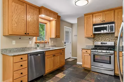 15725 2nd Avenue N, Plymouth, MN 55447 - Photo 10